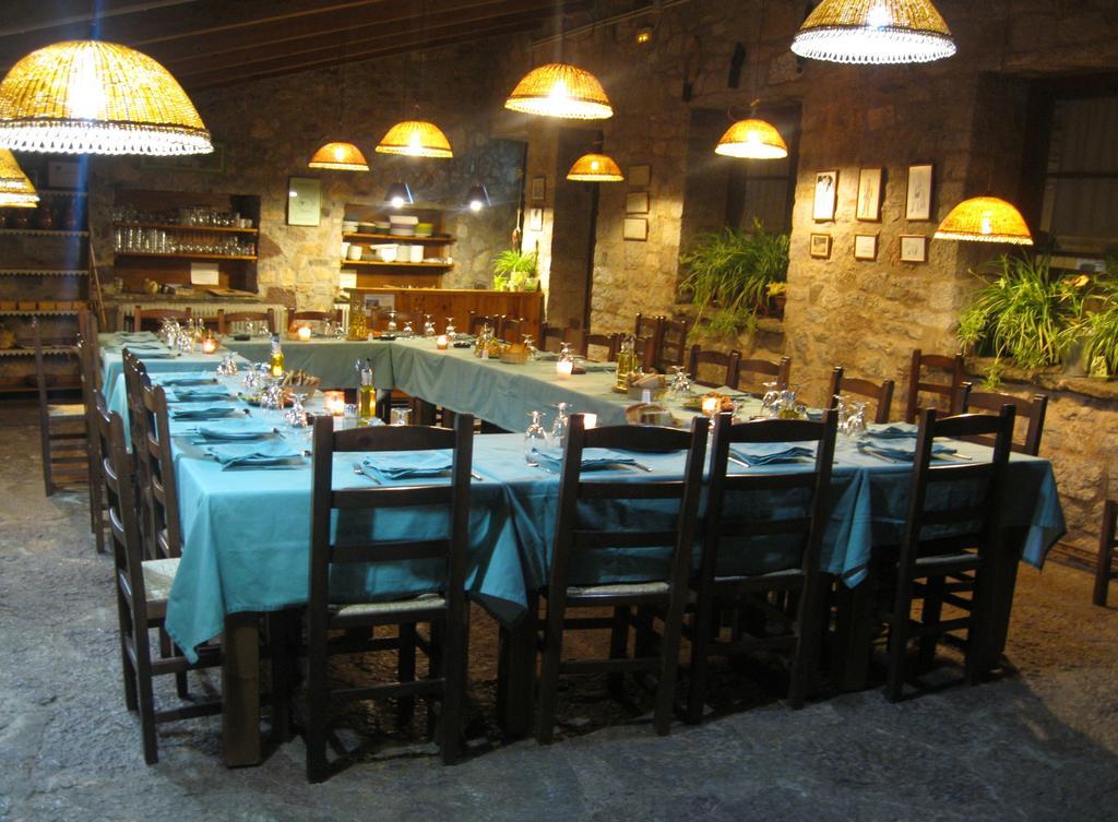 La Closa Hostel Castellar De N'Hug Zewnętrze zdjęcie