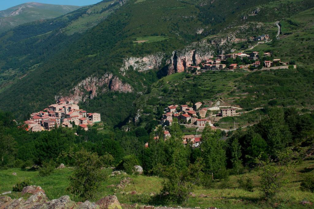 La Closa Hostel Castellar De N'Hug Zewnętrze zdjęcie