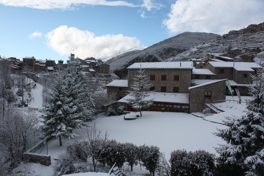 La Closa Hostel Castellar De N'Hug Zewnętrze zdjęcie