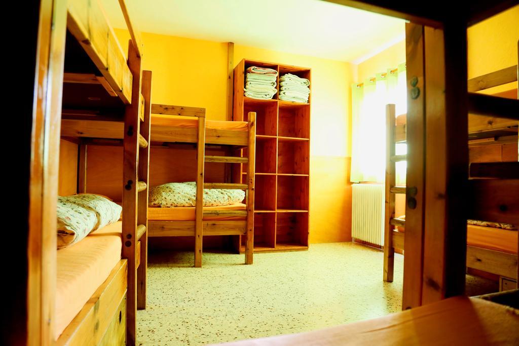 La Closa Hostel Castellar De N'Hug Zewnętrze zdjęcie
