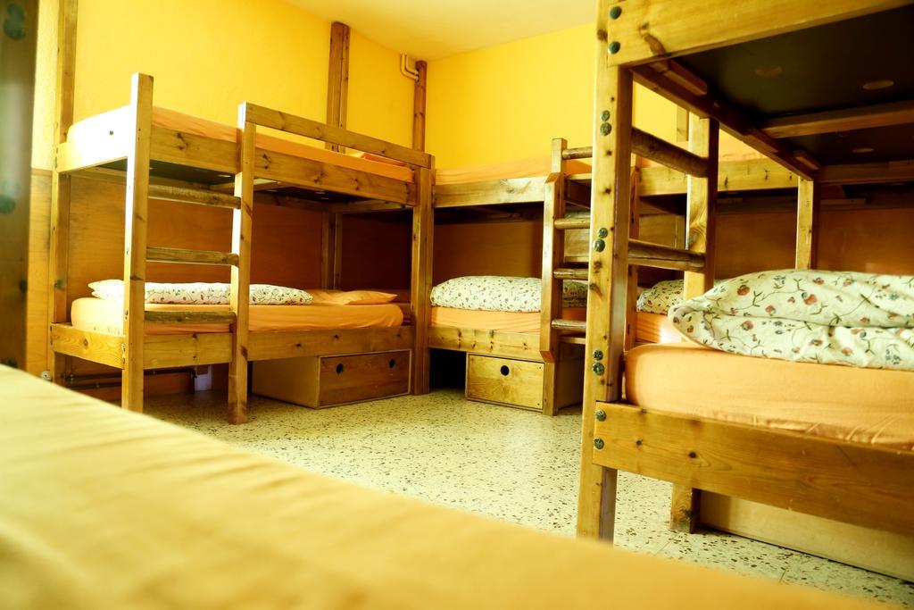 La Closa Hostel Castellar De N'Hug Zewnętrze zdjęcie