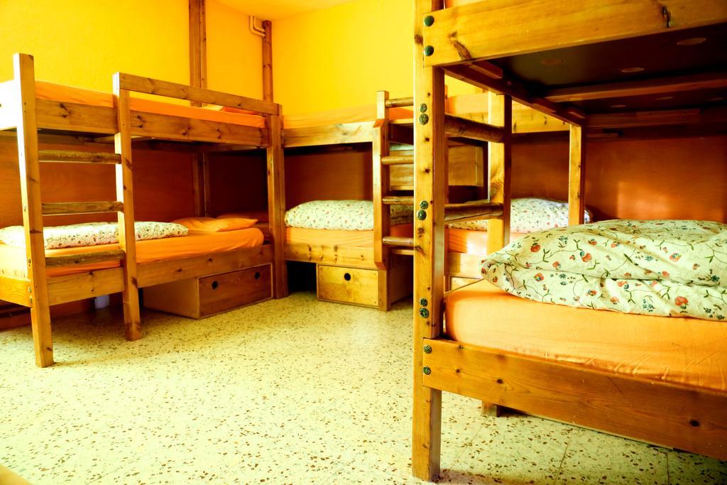 La Closa Hostel Castellar De N'Hug Zewnętrze zdjęcie