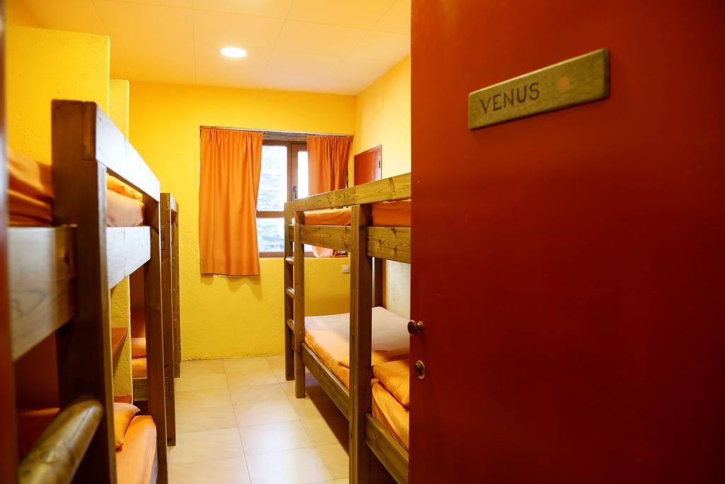 La Closa Hostel Castellar De N'Hug Zewnętrze zdjęcie