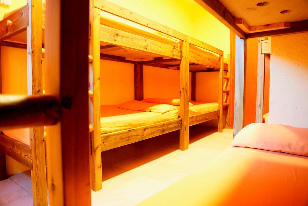 La Closa Hostel Castellar De N'Hug Zewnętrze zdjęcie