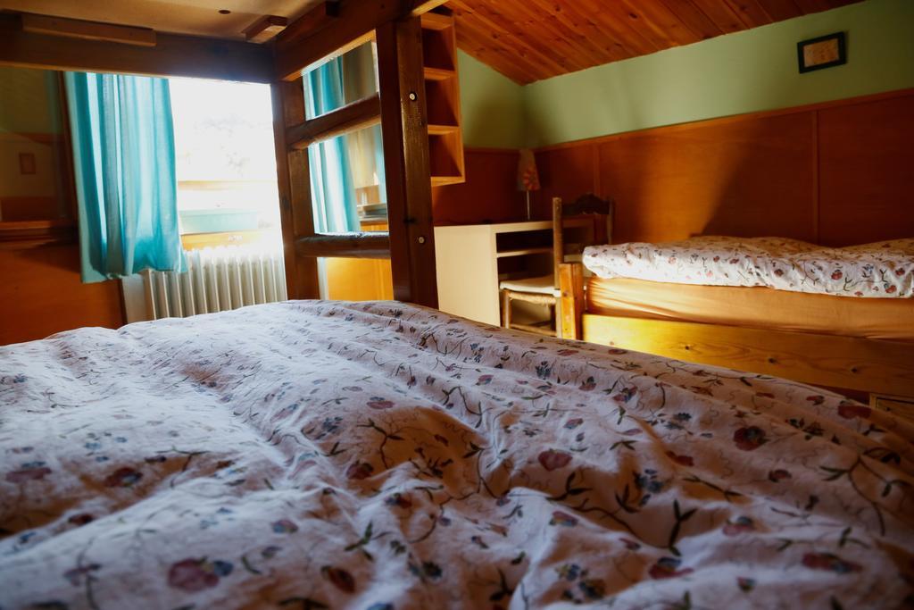 La Closa Hostel Castellar De N'Hug Zewnętrze zdjęcie